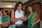 Pooja Bedi, Sarika Desai at the inauguration of Gitanjali lifestyle A Chest of Hope exhibition in Taj Presidnt on 3rd Oct 2009 (6).JPG